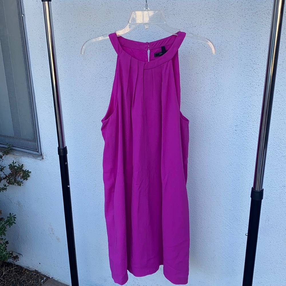 BCBGMaxazria dress. Dress has pockets.
